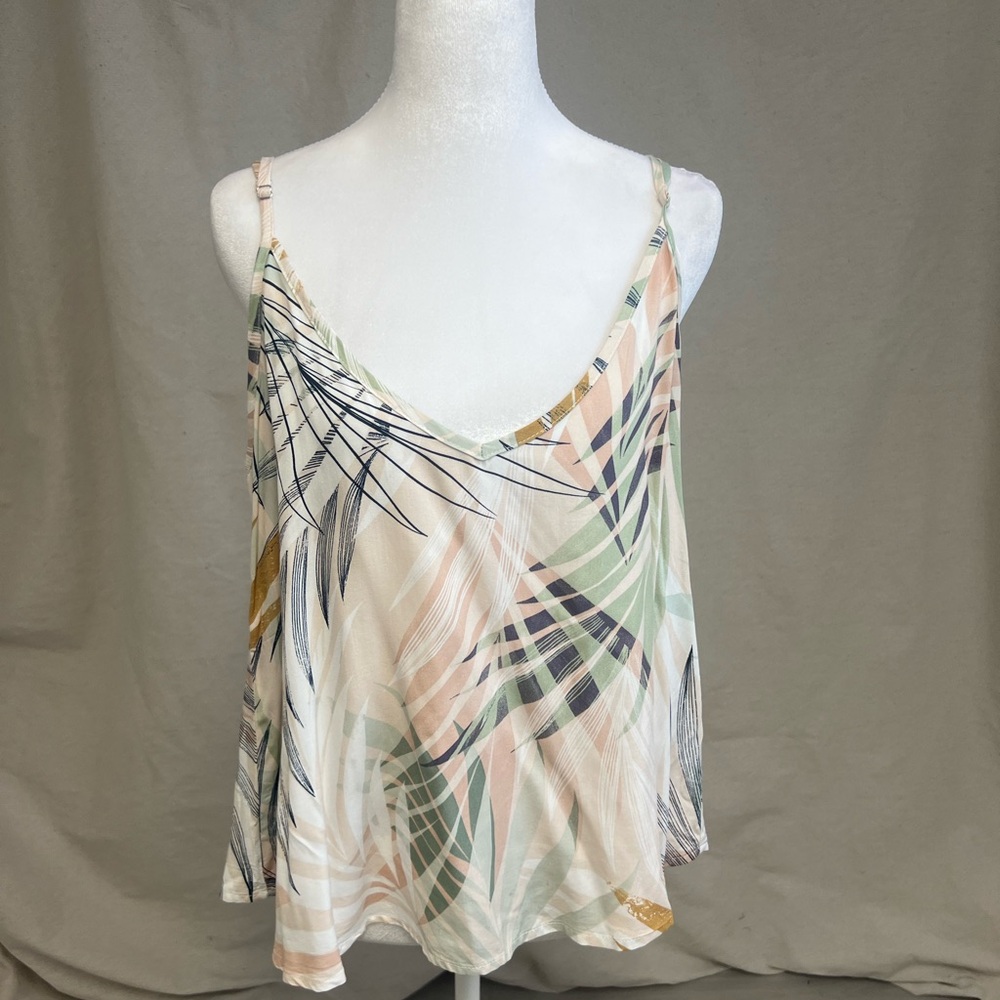 Molly Bracken Women's Beige Palm Tank V-Neck Camisole Sz L Tropical Resort - Picture 2 of 9